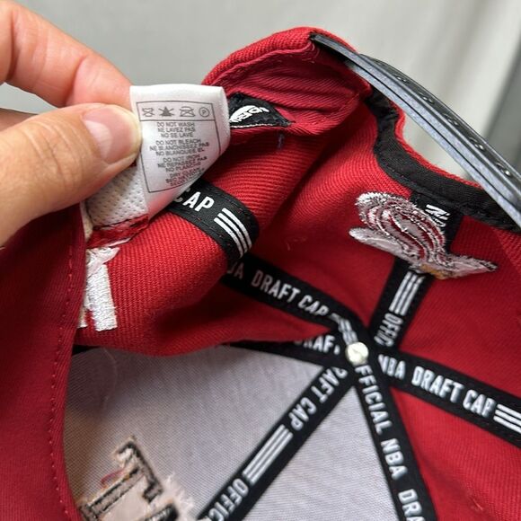Adidas NBA Hat Miami Heat Snapback Baseball Cap Red Black Wool Blend Embroidered - Picture 13 of 13